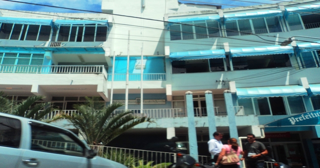 Fachada_do_prédio_da_Prefeitura_de_Aparecida_SP-iloveimg-resized