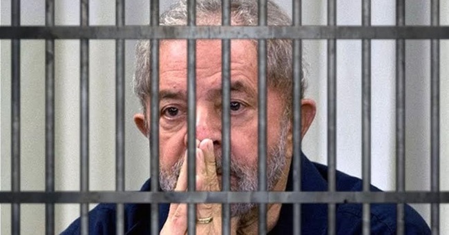 presente de natal - lularápio no xilindrô-iloveimg-resized