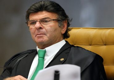 ministro-luiz-fux-durante-sessacc83o-do-stf (1)