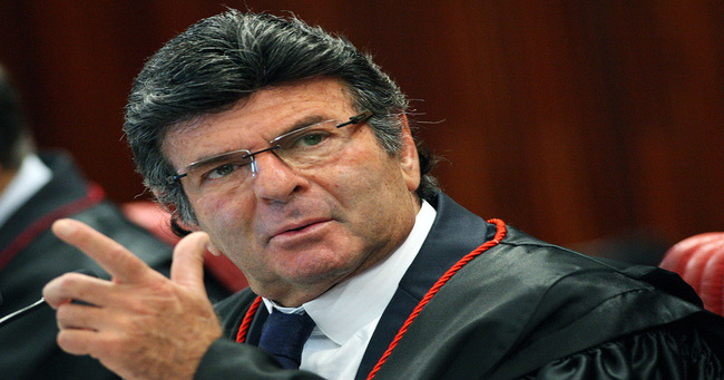 Ministro Luiz Fux preside sessão do TSE