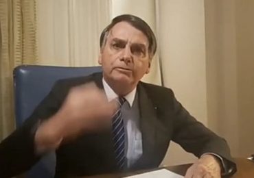 Na madrugada saudita, Bolsonaro perde a linha ataca a Globo