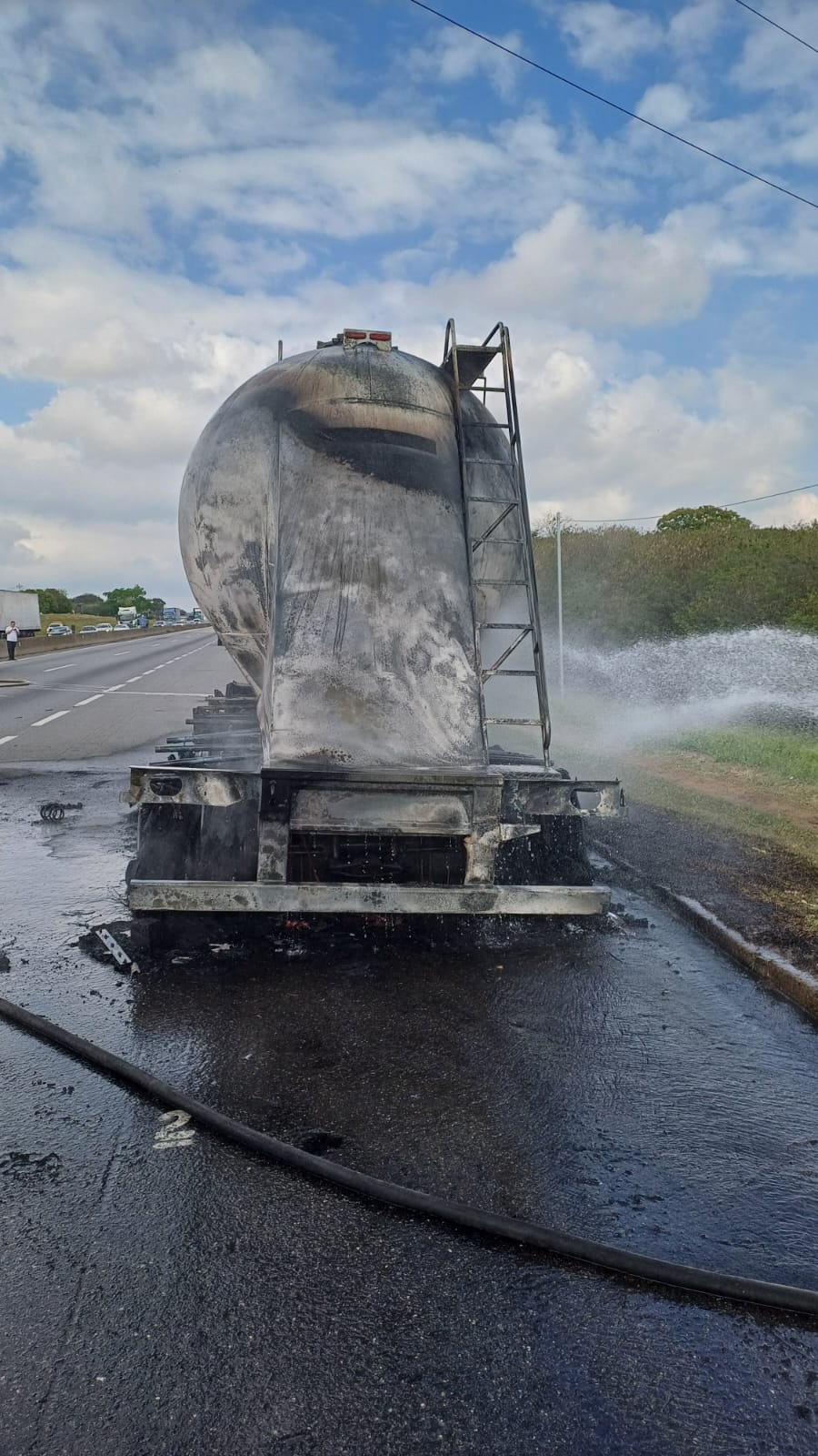 WhatsApp Image 2025-10-14 at 09.48.37