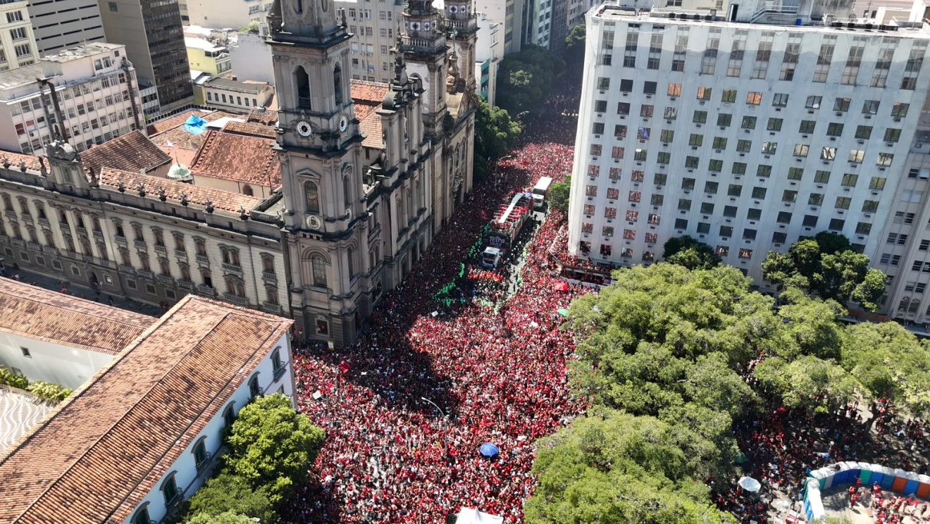 festa-flamengo-libertadores-rio-e1764525419682